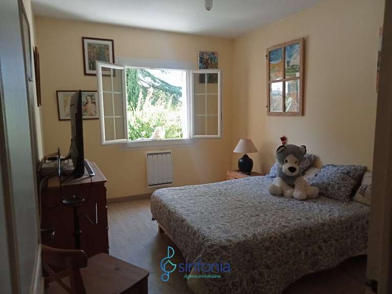 Maison Saint-Quentin-la-Poterie - 2 chambres - 109m²