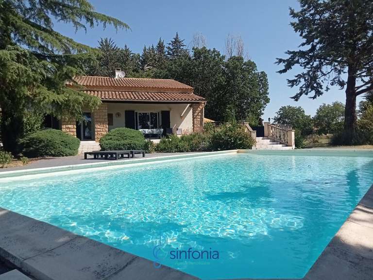 Maison Saint-Quentin-la-Poterie - 2 chambres - 109m²