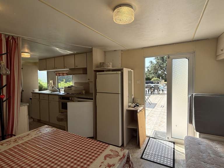 Maison Saint-Quentin-la-Poterie - 2 chambres - 109m²