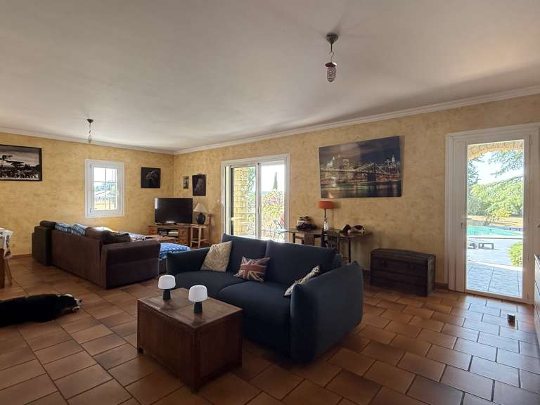 Maison Saint-Quentin-la-Poterie - 2 chambres - 109m²