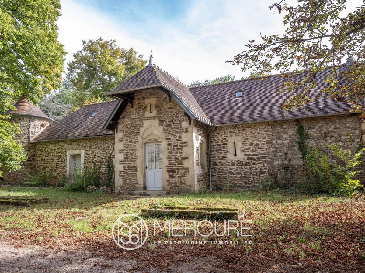 Château Saint-Quintin-sur-Sioule