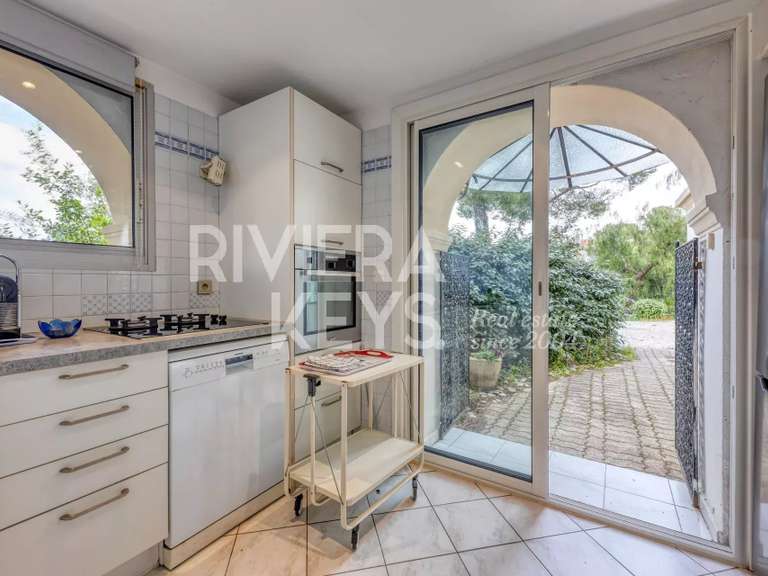 Apartment Saint-Raphaël - 3 bedrooms - 111m²
