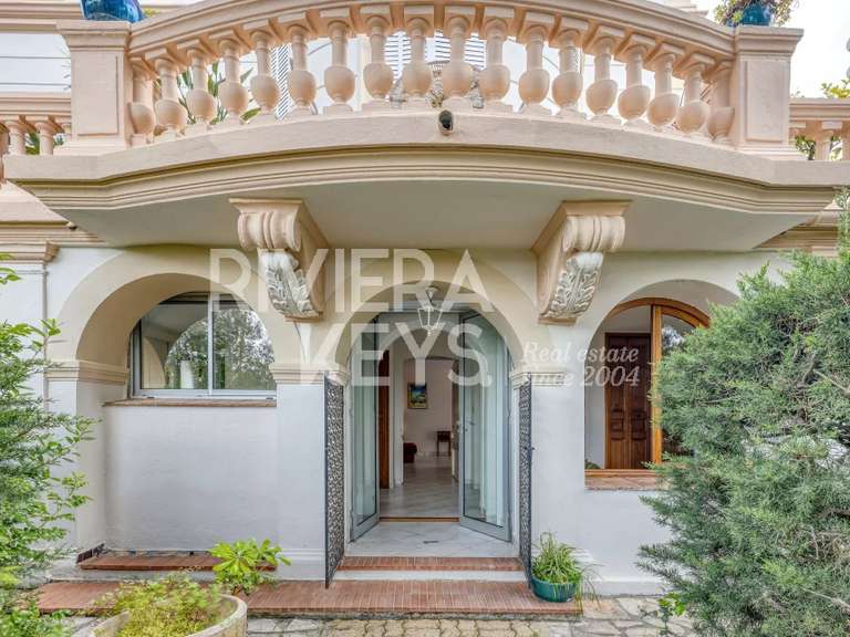 Apartment Saint-Raphaël - 3 bedrooms - 111m²