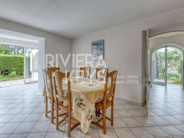 Apartment Saint-Raphaël - 3 bedrooms - 111m²