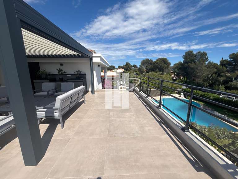 Appartement Saint-Raphaël - 2 chambres - 71m²