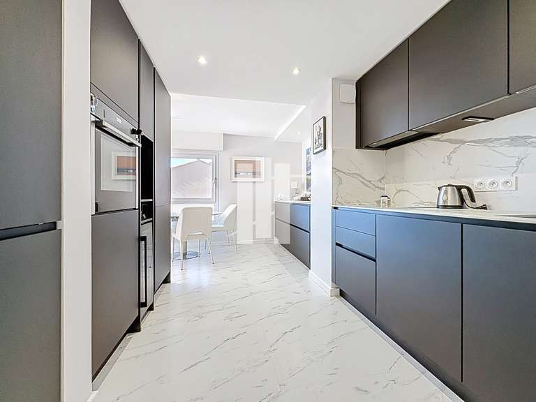 Apartment with Sea view Saint-Raphaël - 3 bedrooms - 91m²