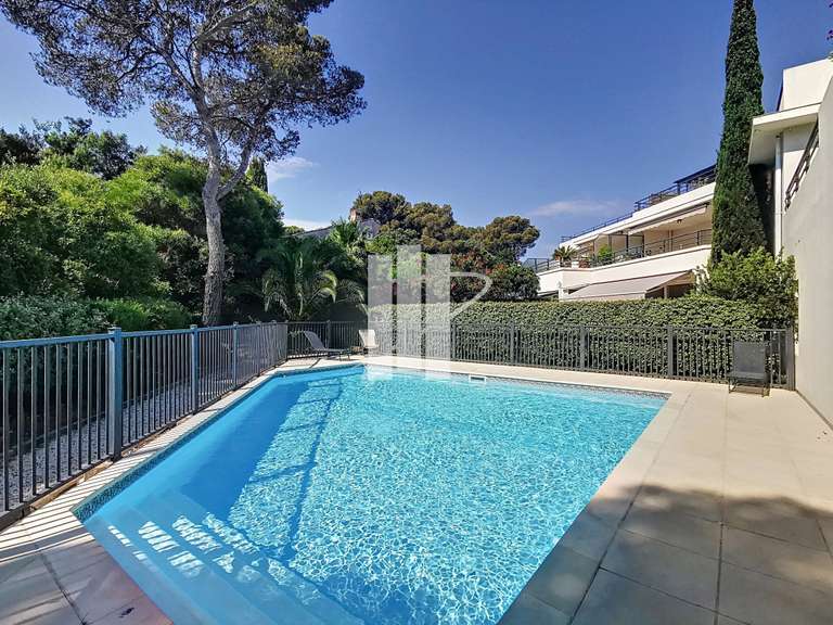 Appartement Saint-Raphaël - 2 chambres - 100m²