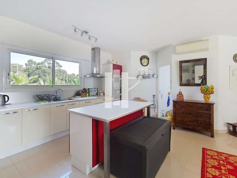 Appartement Saint-Raphaël - 2 chambres - 100m²