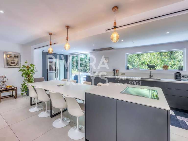 Apartment Saint-Raphaël - 4 bedrooms - 150m²