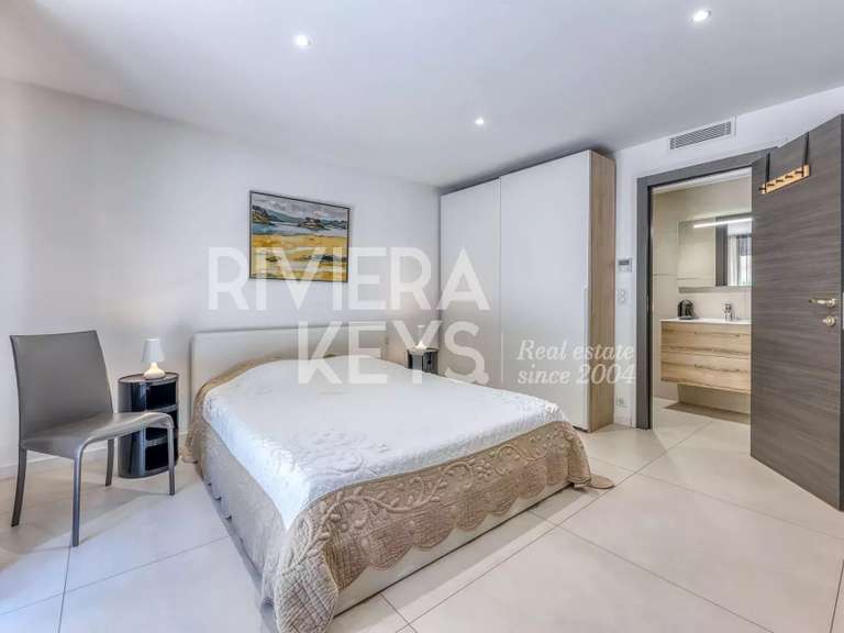 Apartment Saint-Raphaël - 4 bedrooms - 150m²