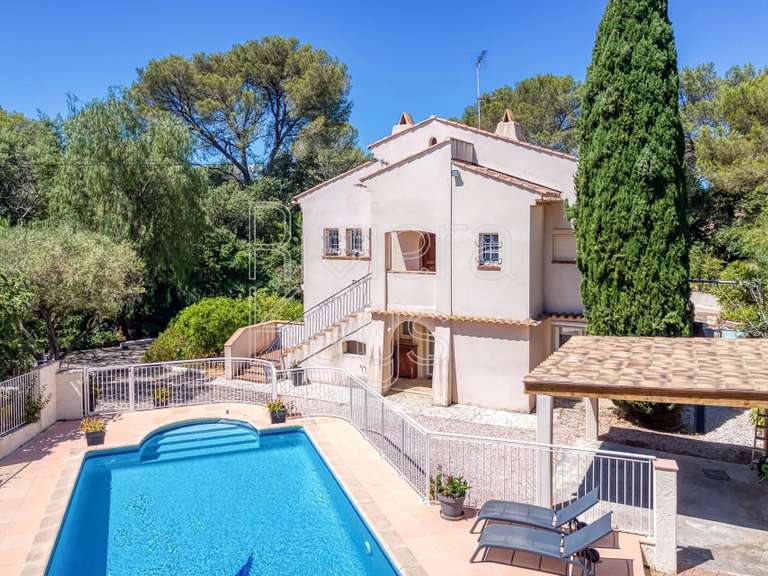 Appartement Saint-Raphaël - 4 chambres - 148m²