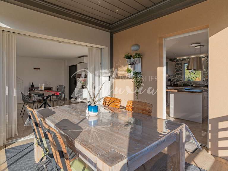 Apartment Saint-Raphaël - 3 bedrooms - 104m²