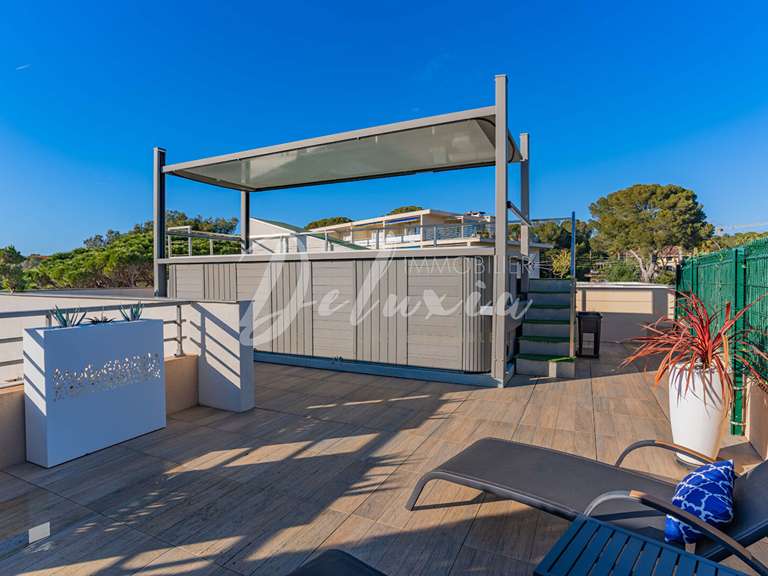 Apartment Saint-Raphaël - 3 bedrooms - 104m²