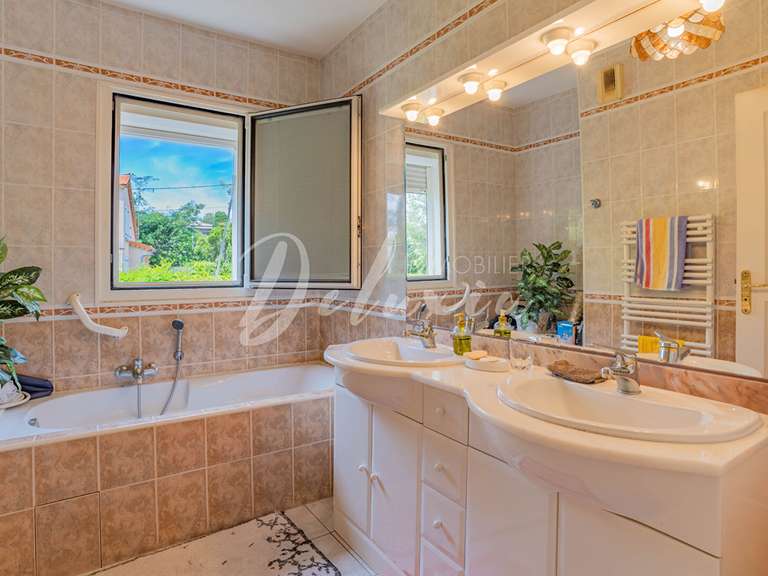 Appartement Saint-Raphaël - 3 chambres - 138m²