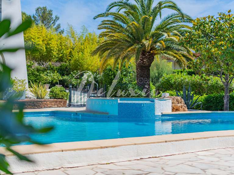 Appartement Saint-Raphaël - 2 chambres - 73m²