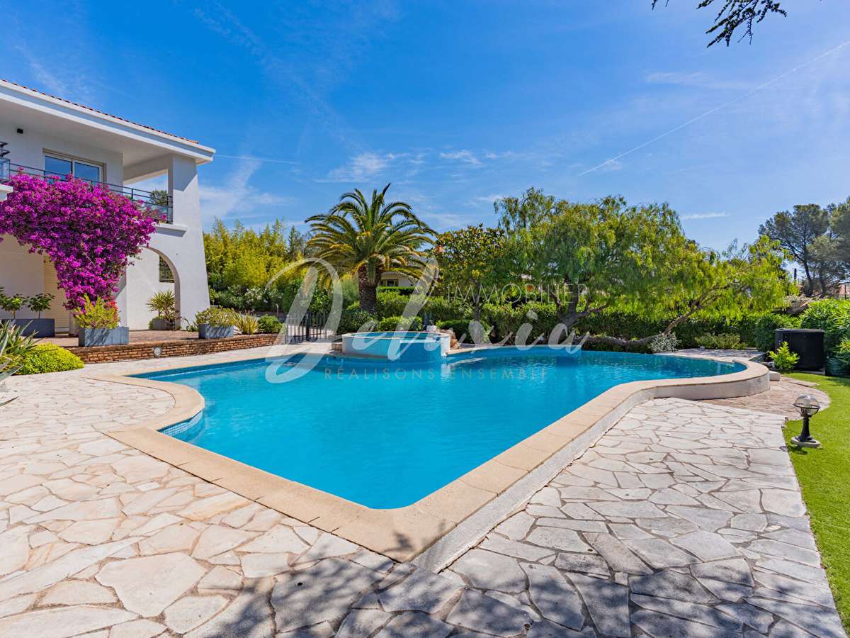 Apartment Saint-Raphaël