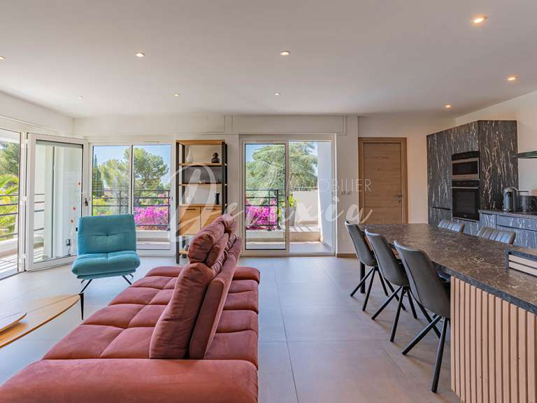 Appartement Saint-Raphaël - 2 chambres - 73m²