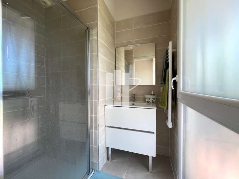 Appartement Saint-Raphaël - 2 chambres - 76m²