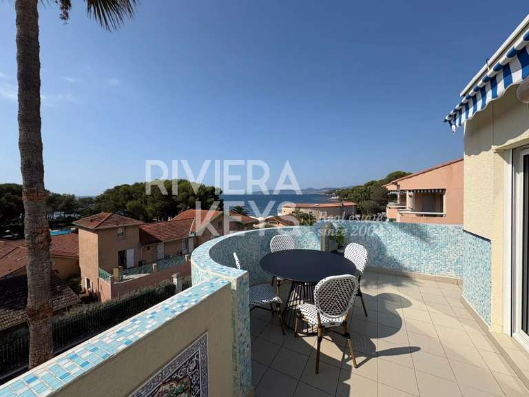 Apartment with Sea view Saint-Raphaël - 3 bedrooms - 91m²