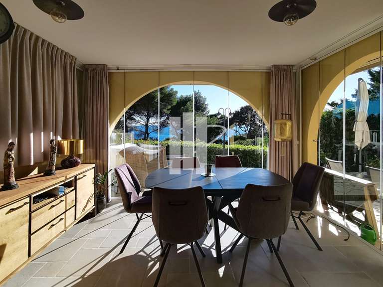 Appartement Saint-Raphaël - 2 chambres - 74m²