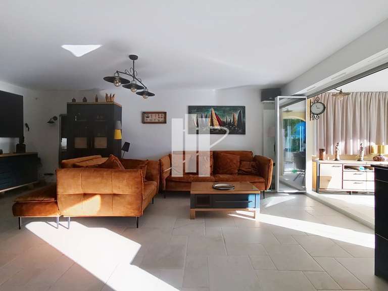 Appartement Saint-Raphaël - 2 chambres - 74m²