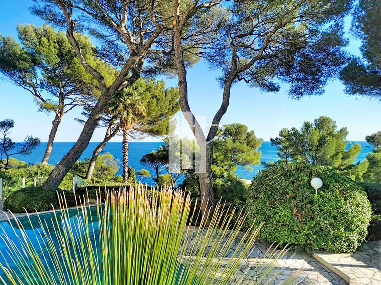 Appartement Saint-Raphaël - 2 chambres - 74m²