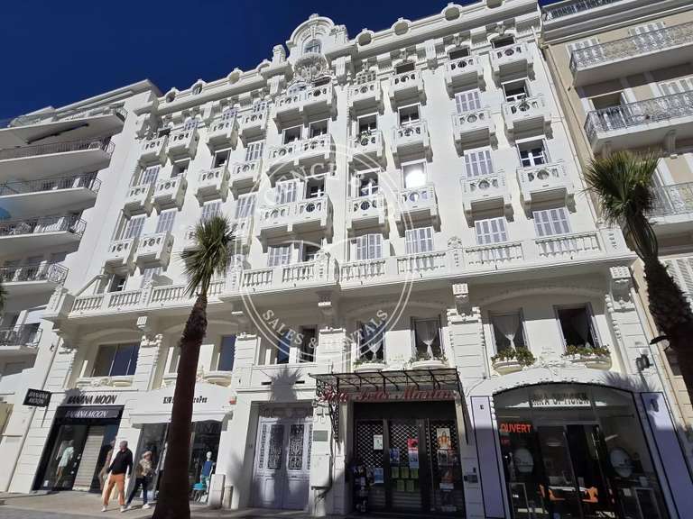 Appartement Saint-Raphaël - 2 chambres - 107m²