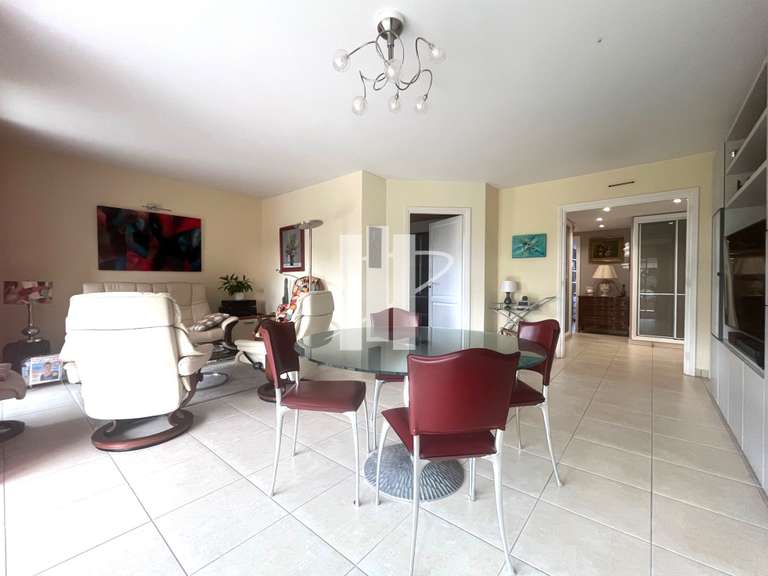 Appartement Saint-Raphaël - 2 chambres - 76m²