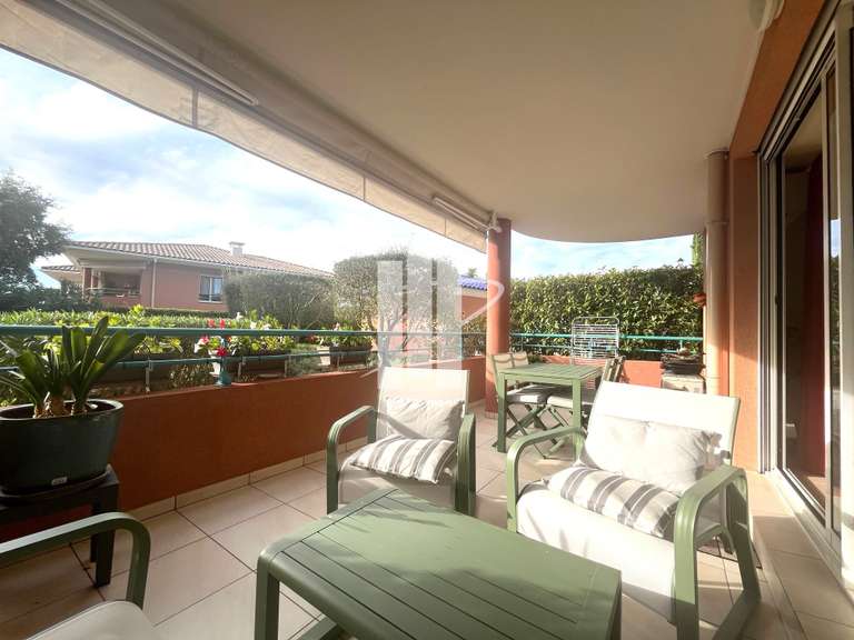 Appartement Saint-Raphaël - 2 chambres - 76m²