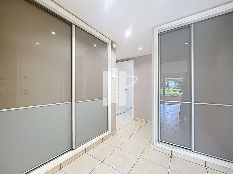 Apartment Saint-Raphaël - 2 bedrooms - 76m²