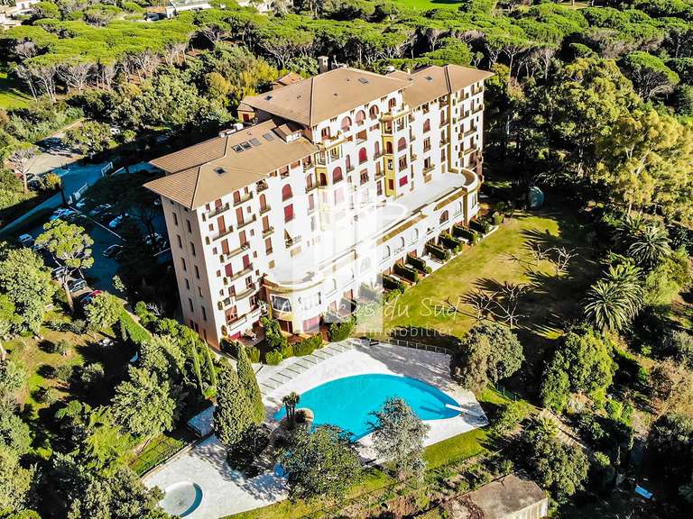 Appartement Saint-Raphaël - 1 chambre - 87m²