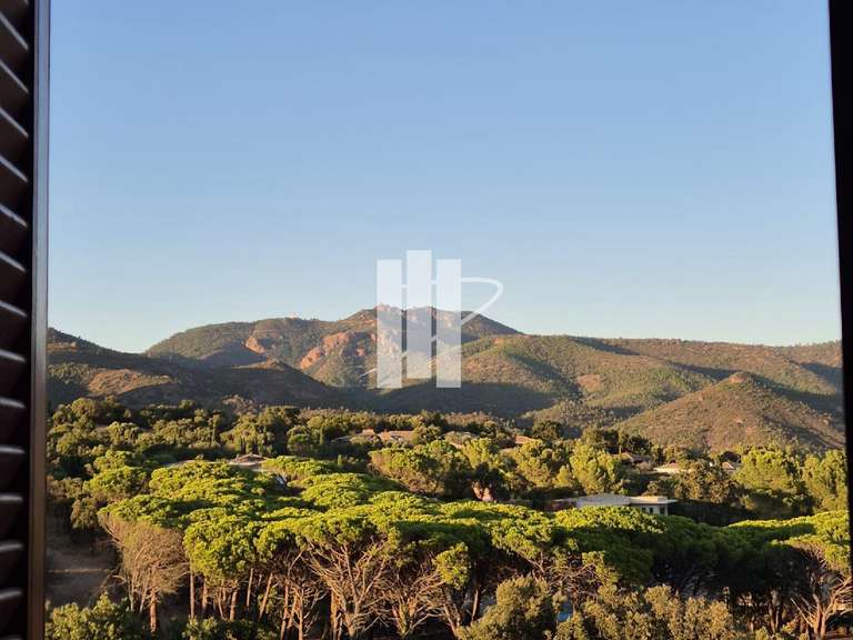 Appartement Saint-Raphaël - 1 chambre - 87m²