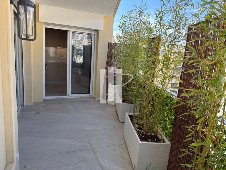 Appartement Saint-Raphaël - 2 chambres - 87m²