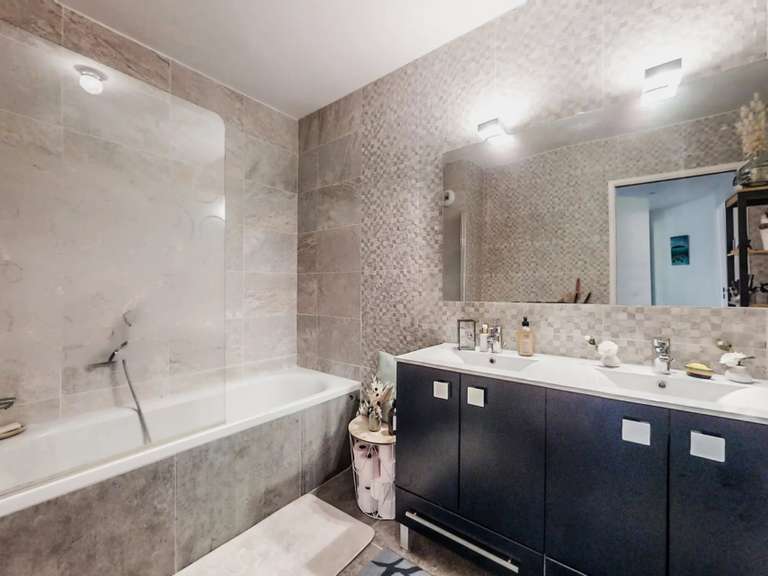 Appartement Saint-Raphaël - 2 chambres - 79m²