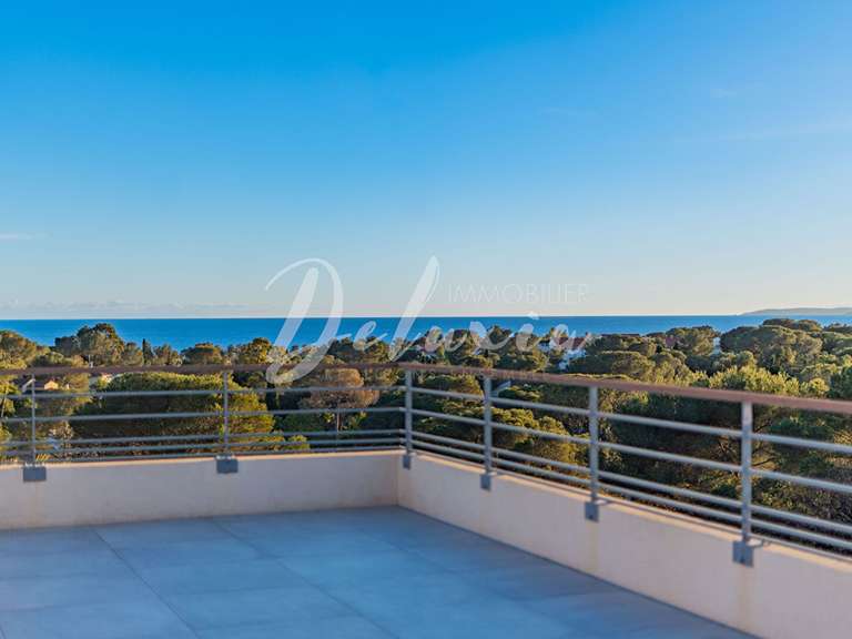 Apartment with Sea view Saint-Raphaël - 3 bedrooms - 145m²