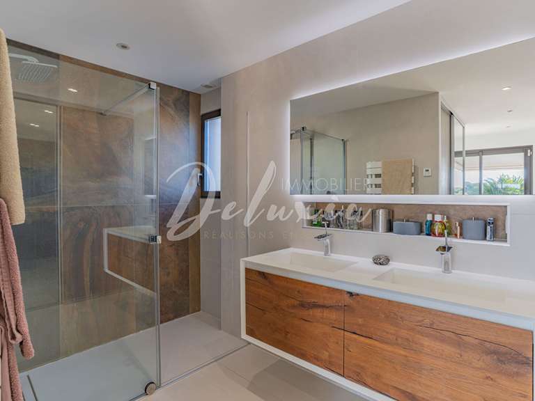 Apartment with Sea view Saint-Raphaël - 3 bedrooms - 145m²