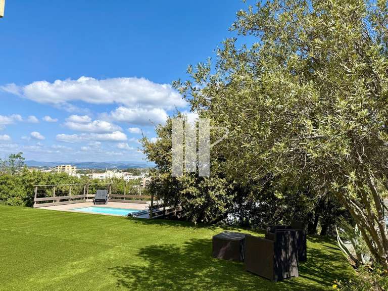 Appartement Saint-Raphaël - 3 chambres - 106m²