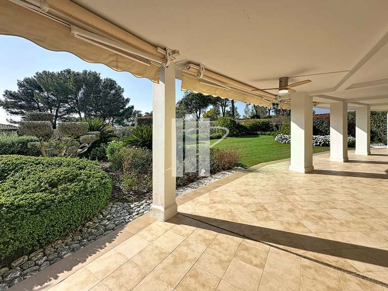 Appartement Saint-Raphaël - 2 chambres - 100m²