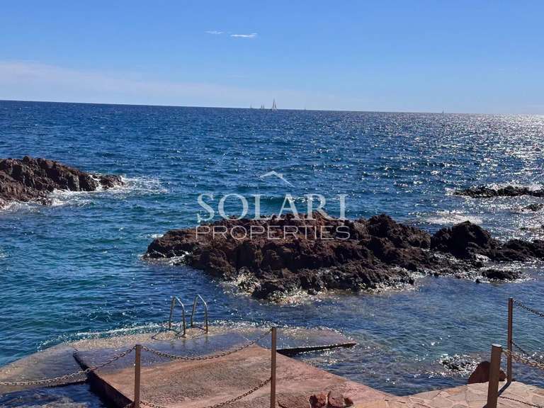 Appartement Saint-Raphaël - 2 chambres - 97m²