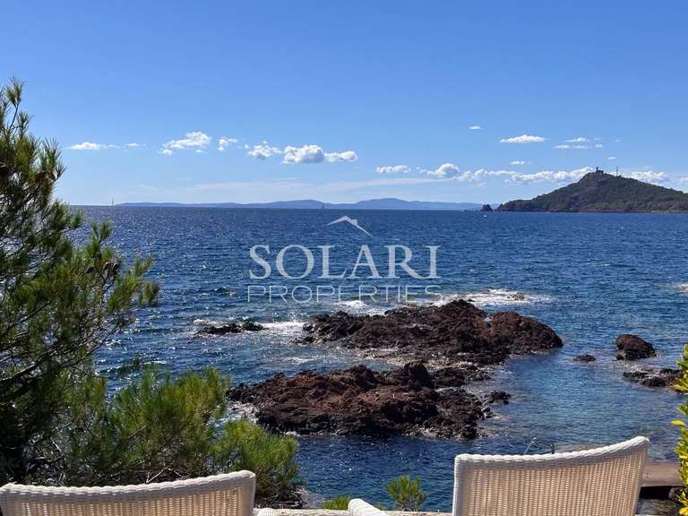 Appartement Saint-Raphaël - 2 chambres - 97m²