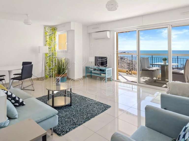 Apartment with Sea view Saint-Raphaël - 1 bedroom - 65m²