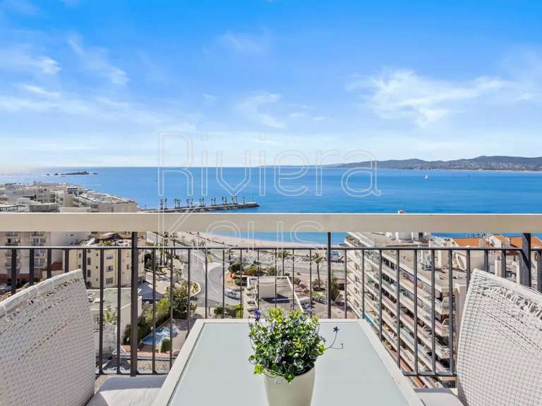 Apartment with Sea view Saint-Raphaël - 1 bedroom - 65m²