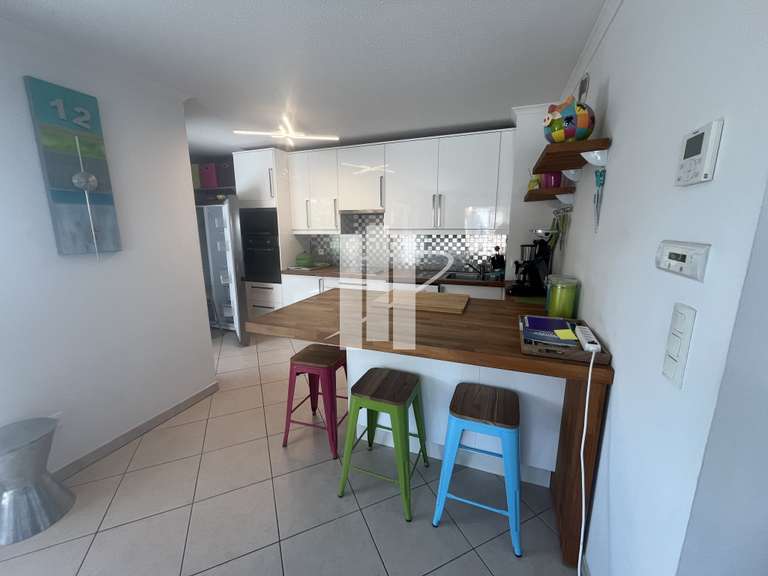 Appartement Saint-Raphaël - 2 chambres - 77m²