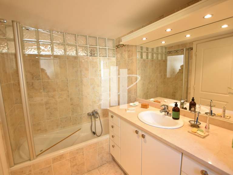 Appartement Saint-Raphaël - 2 chambres - 79m²