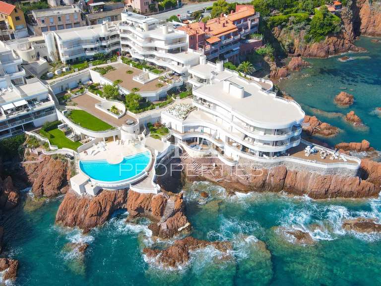 Appartement Saint-Raphaël - 2 chambres - 50m²