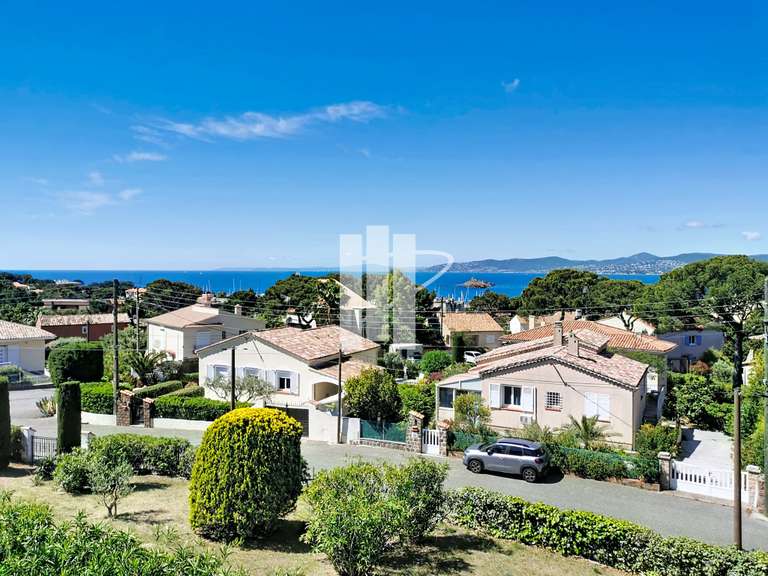 Apartment with Sea view Saint-Raphaël - 2 bedrooms - 70m²