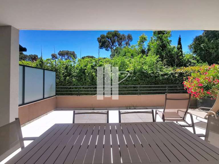 Appartement Saint-Raphaël - 2 chambres - 74m²