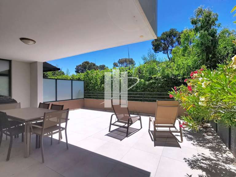 Appartement Saint-Raphaël - 2 chambres - 74m²