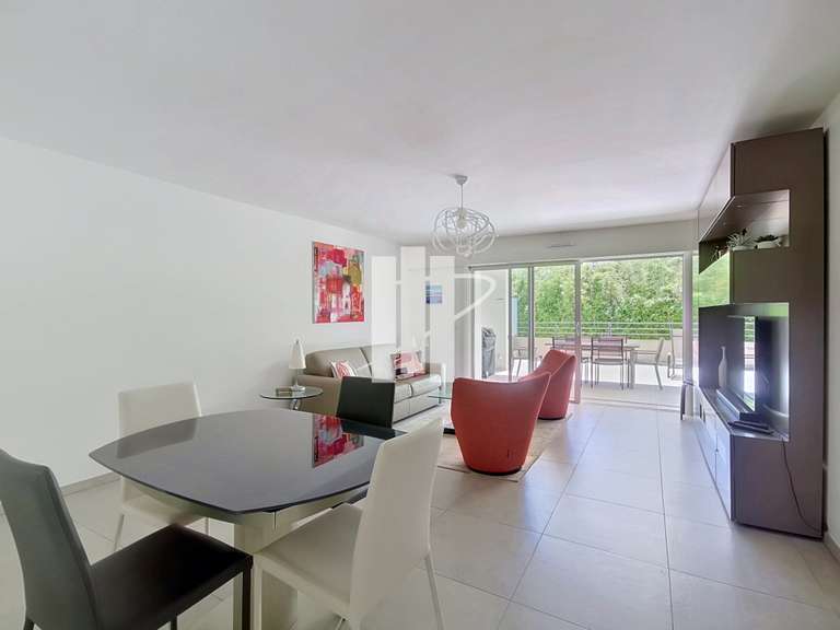 Appartement Saint-Raphaël - 2 chambres - 74m²