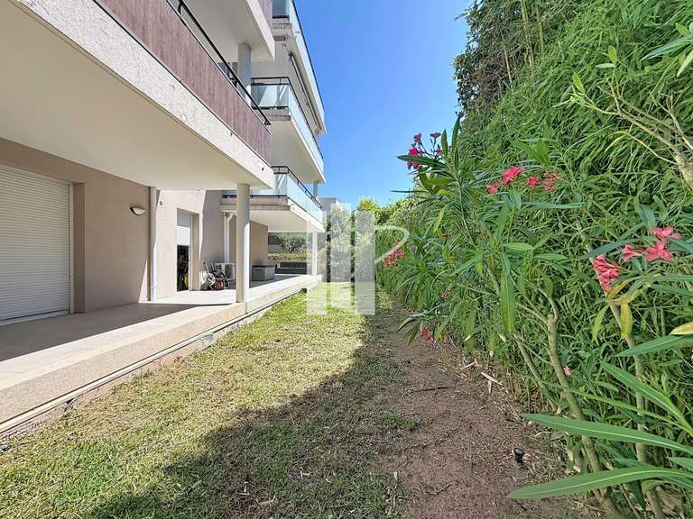 Appartement Saint-Raphaël - 2 chambres - 80m²